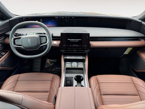 New 2026 Lincoln Nautilus Reserve w/ Jet Appearance Package image 12