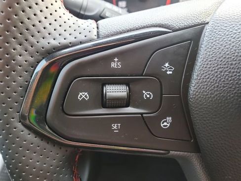 Certified 2024 Chevrolet Trax RS w/ Sunroof Package image 21