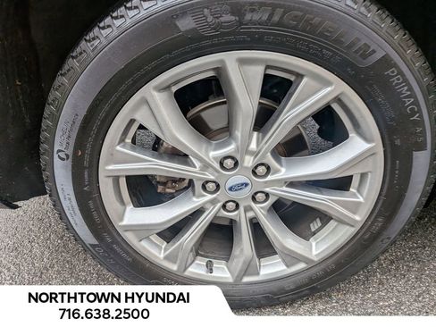 Used 2023 Ford Explorer XLT w/ Equipment Group 202A AWD/4WD image 41