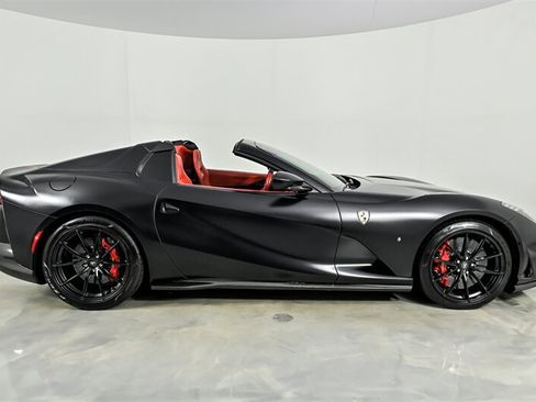Used 2023 Ferrari 812 GTS RWD image 11