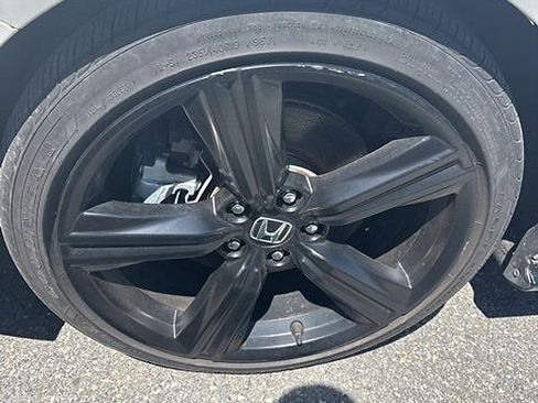 Used 2023 Honda Accord Sport image 13