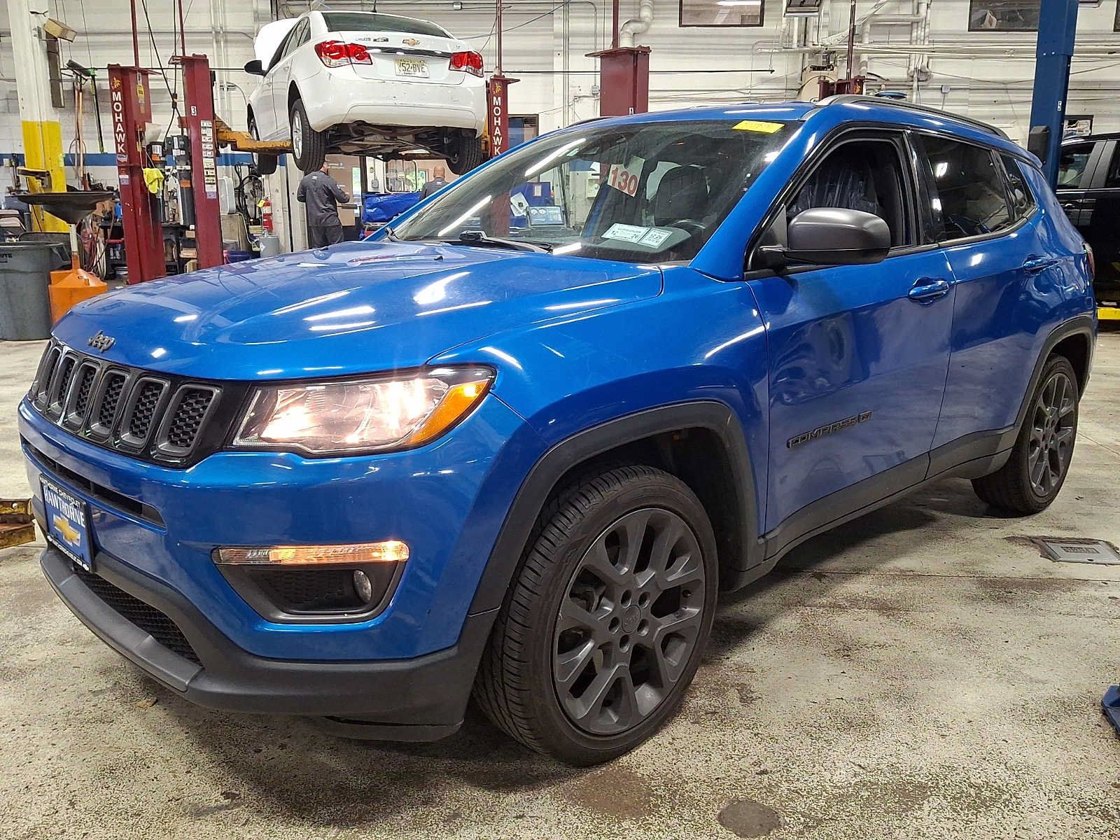 Used 2021 Jeep Compass Latitude w/ Driver Assistance Group FWD image 2
