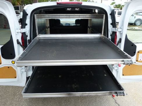 Used 2022 Ford Transit Connect XLT FWD image 17