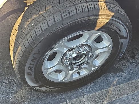 Used 2025 Ford F250 XLT image 5