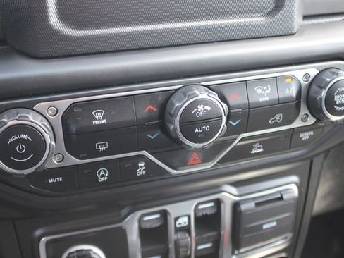 Used 2021 Jeep Wrangler Unlimited Sport AWD/4WD image 8