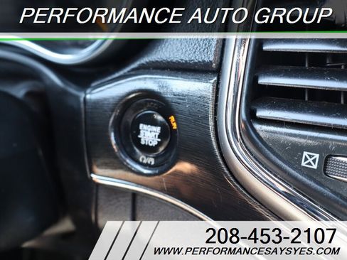 Used 2018 Jeep Grand Cherokee Trailhawk AWD/4WD image 24