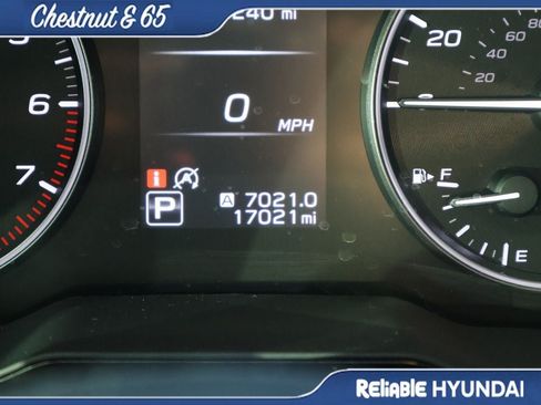 Used 2025 Subaru Outback Premium w/ Popular Package #1A AWD/4WD image 31