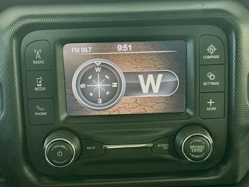 Used 2021 Jeep Wrangler Sport AWD/4WD image 18