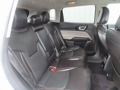 Used 2022 Jeep Compass Limited image 30