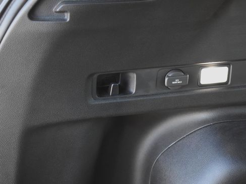 Used 2023 Honda CR-V Sport image 16