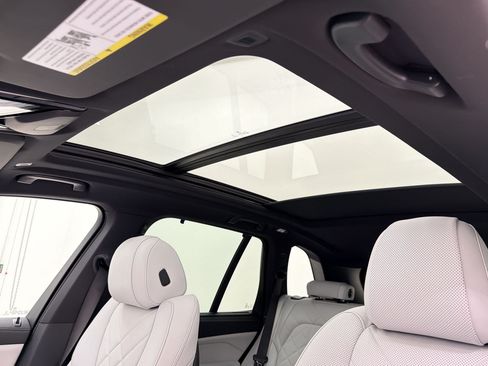 New 2026 BMW X5 xDrive40i AWD/4WD image 15