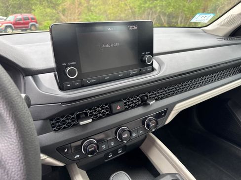 Used 2023 Honda Accord EX image 24