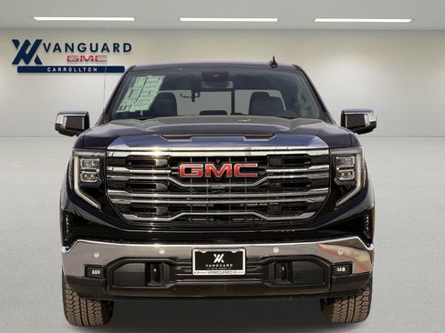 New 2026 GMC Sierra 1500 SLT image 8