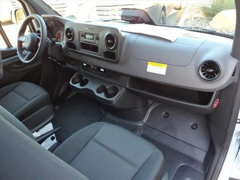 New 2025 Mercedes-Benz Sprinter 2500 image 17