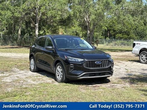 Certified 2023 Ford Escape Active FWD image 1