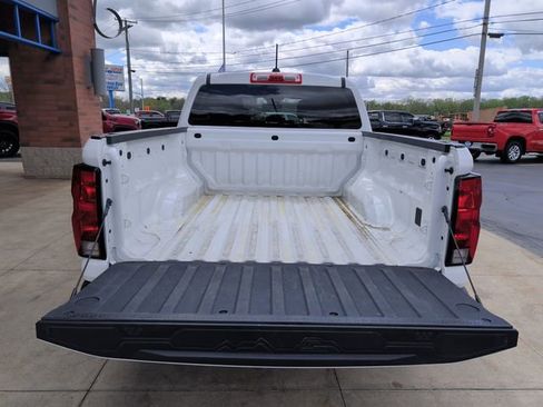 Used 2023 Chevrolet Colorado W/T RWD image 11