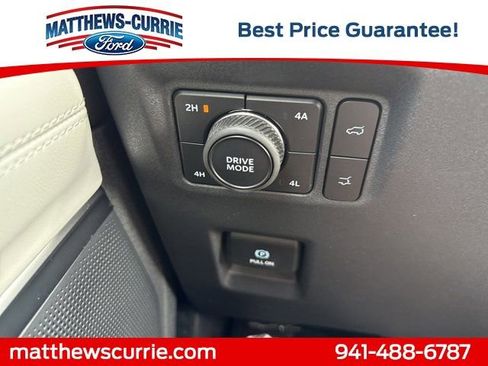 New 2026 Ford Expedition Platinum w/ Platinum Ultimate Package AWD/4WD image 28