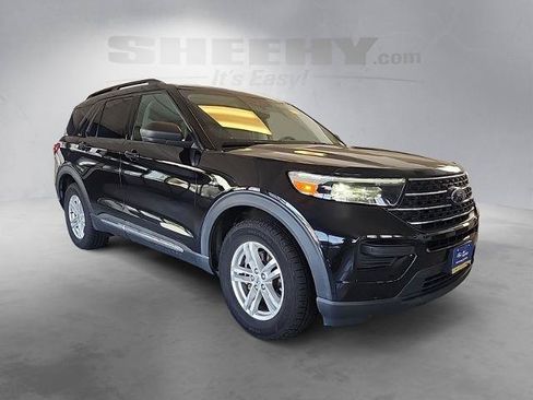 Certified 2021 Ford Explorer XLT AWD/4WD image 2