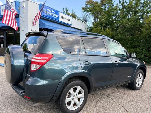 Used 2011 Toyota RAV4 Limited w/ Limited Extra Value Pkg AWD/4WD image 16