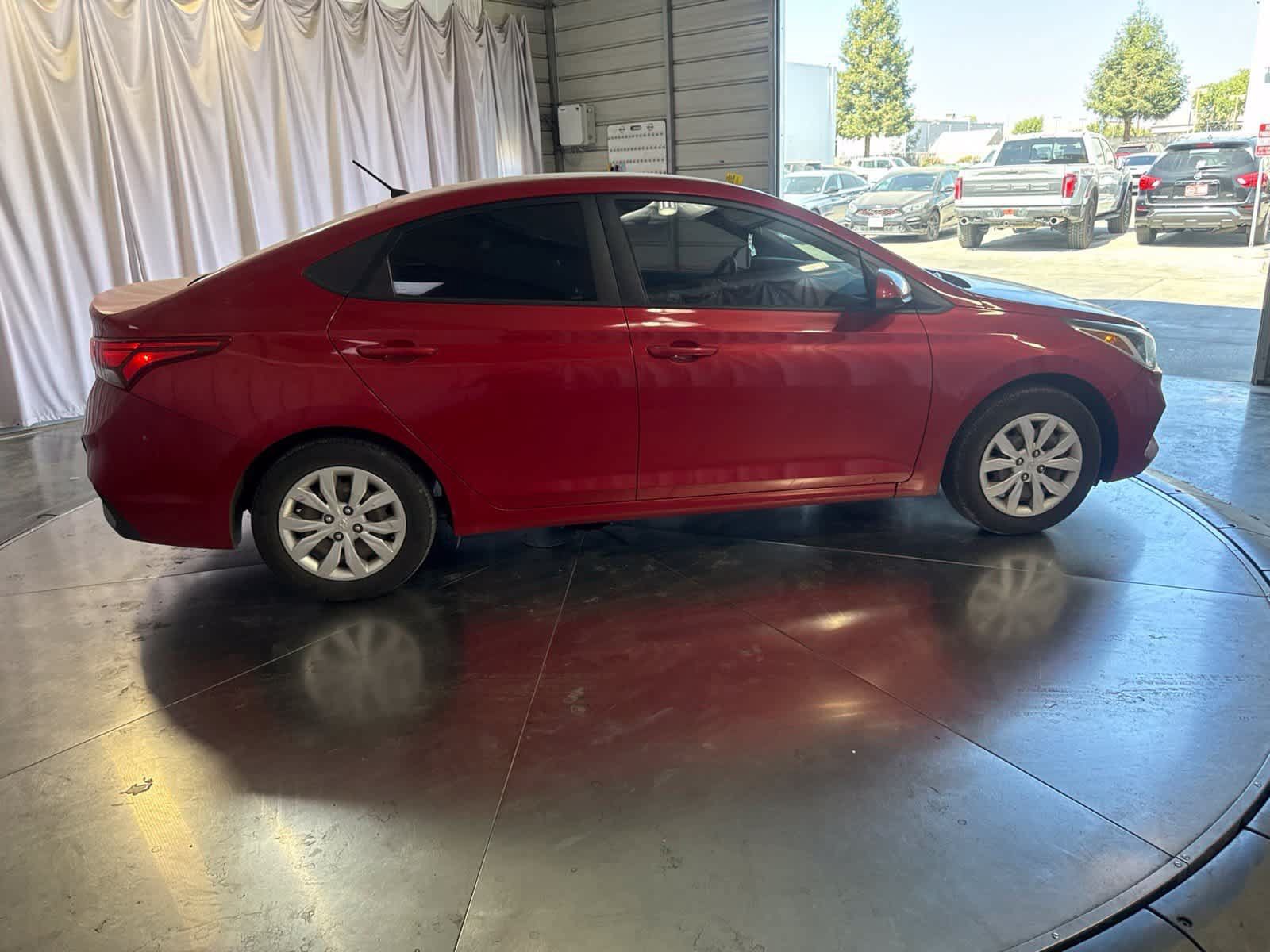 Used 2021 Hyundai Accent SE FWD image 4