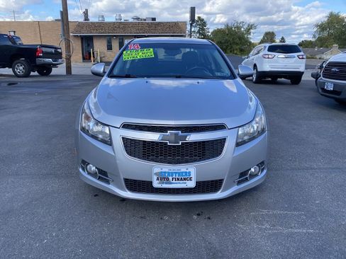 Used 2014 Chevrolet Cruze LT image 2