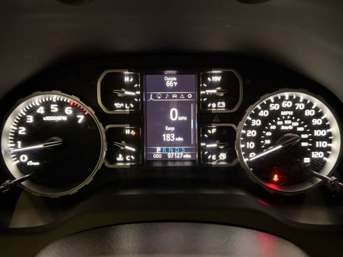 Used 2019 Toyota Tundra SR5 w/ SR5 Upgrade Package image 18