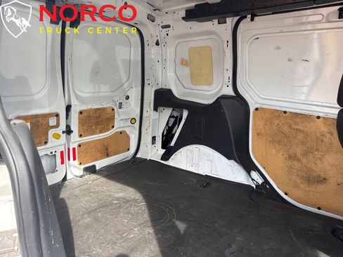 Used 2015 Ford Transit Connect XL image 2