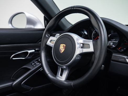 Used 2016 Porsche 911 Turbo S image 37