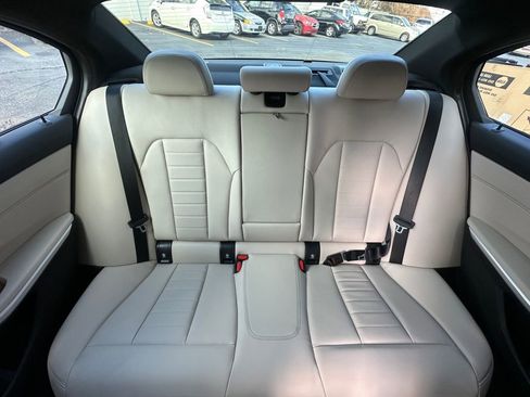 Used 2022 BMW 330i Sedan w/ Premium Package RWD image 36