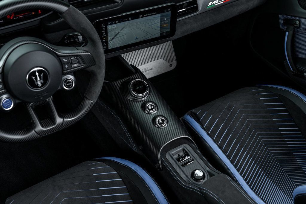 Used 2023 Maserati MC20 Spyder RWD image 21