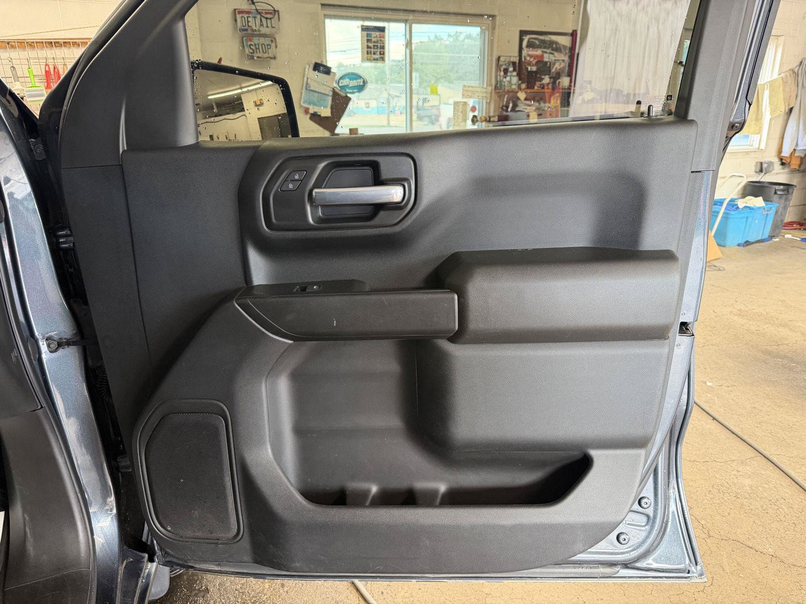 Used 2021 Chevrolet Silverado 1500 Custom AWD/4WD image 25
