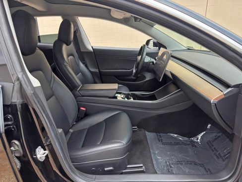 Used 2018 Tesla Model 3 Long Range RWD image 15