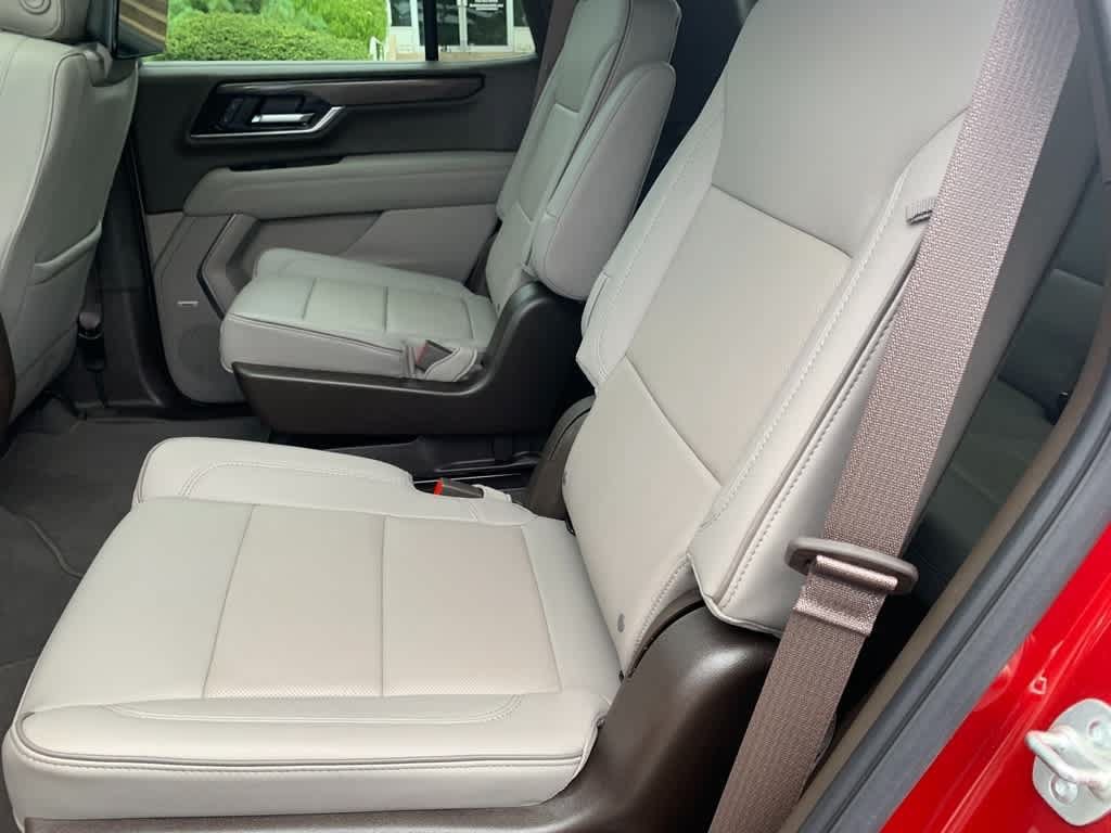 Used 2025 GMC Yukon Elevation w/ Technology Package AWD/4WD image 22