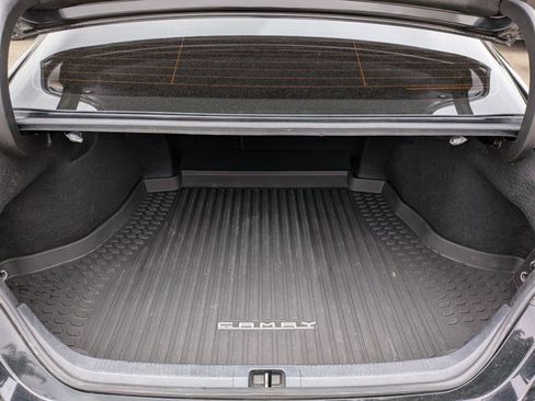 Certified 2023 Toyota Camry SE w/ Convenience Package FWD image 6