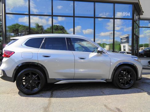 Used 2024 BMW X1 xDrive28i AWD/4WD image 4
