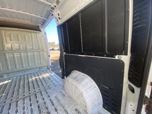 Used 2018 RAM ProMaster 2500 image 17
