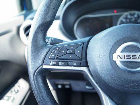 Used 2022 Nissan Versa SV image 27
