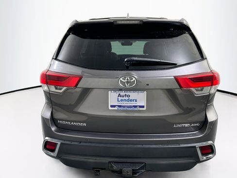 Used 2019 Toyota Highlander Limited image 6