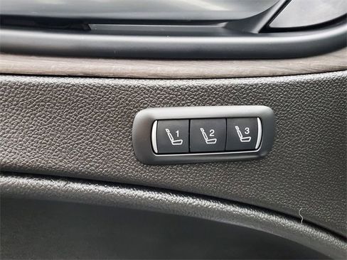 Used 2023 Alfa Romeo Stelvio Ti image 17