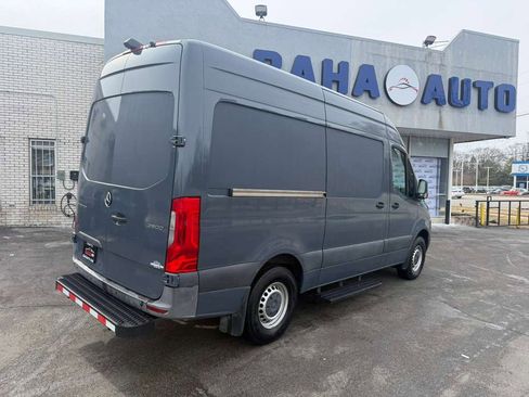 Used 2019 Mercedes-Benz Sprinter 144 image 6