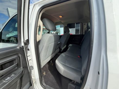 Used 2017 RAM 1500 ST w/ SXT Appearance Group AWD/4WD image 6