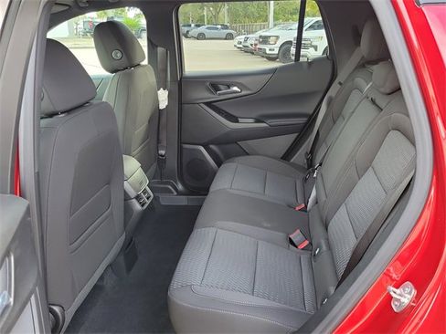 New 2026 Chevrolet Equinox LT image 8