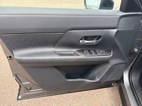 New 2026 Nissan Kicks SV w/ Cold Weather Package FWD image 10