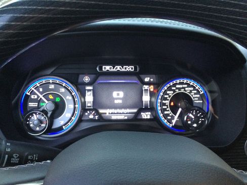 Used 2020 RAM 1500 Limited image 14