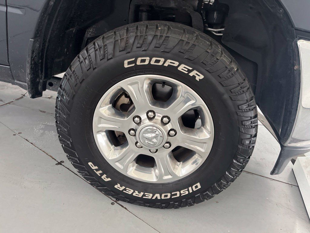 Used 2022 RAM 2500 Big Horn w/ Level B Equipment Group AWD/4WD image 17