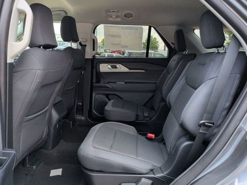 New 2026 Ford Explorer Active RWD image 15