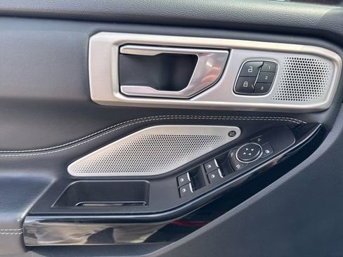 Used 2022 Ford Explorer ST w/ Equipment Group 401A image 17