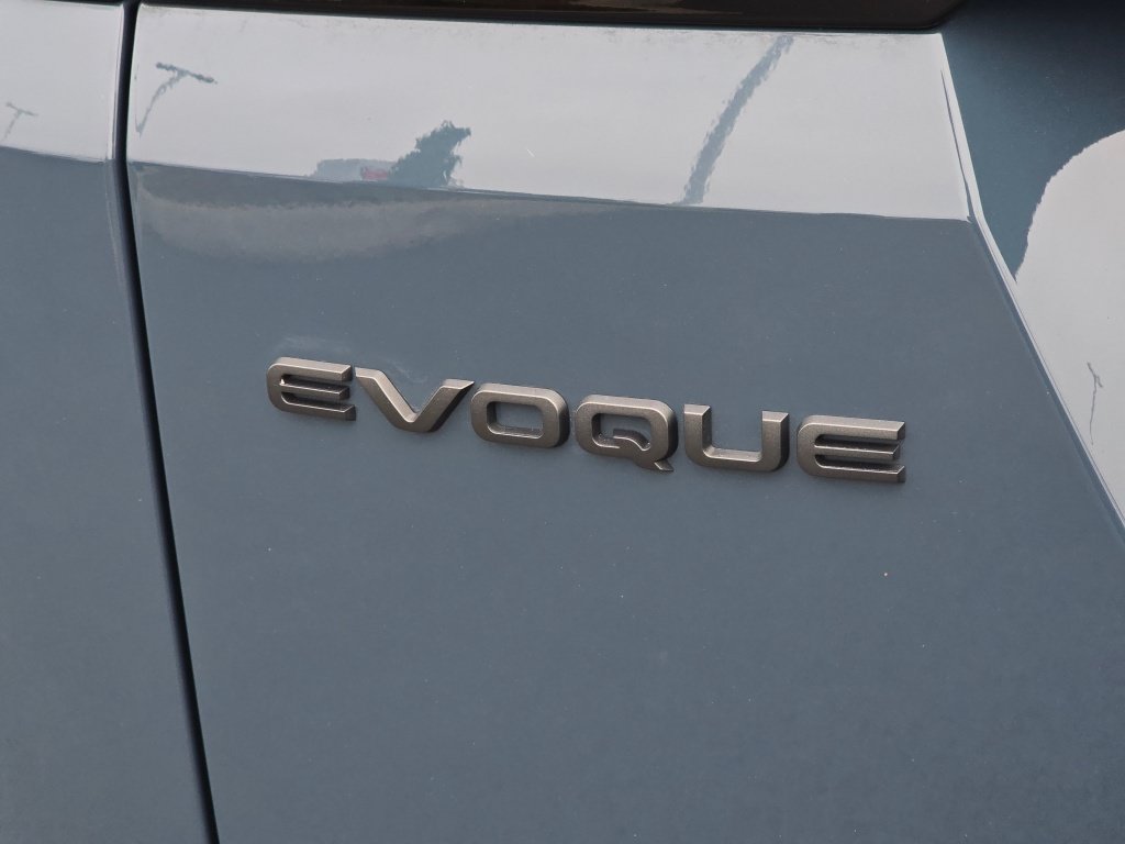 Used 2024 Land Rover Range Rover Evoque Dynamic SE AWD/4WD image 34
