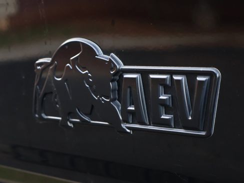 Used 2023 Chevrolet Silverado 1500 ZR2 w/ ZR2 Bison Edition AWD/4WD image 31