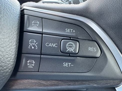 New 2026 Jeep Grand Cherokee Altitude AWD/4WD image 31